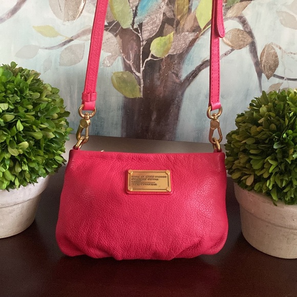 MARC BY MARC JACOBS🩷POP PINK🩷 "CLASSIC Q PERCY" 💯% COW LEATHER CROSSBODY BAG - Picture 12 of 17
